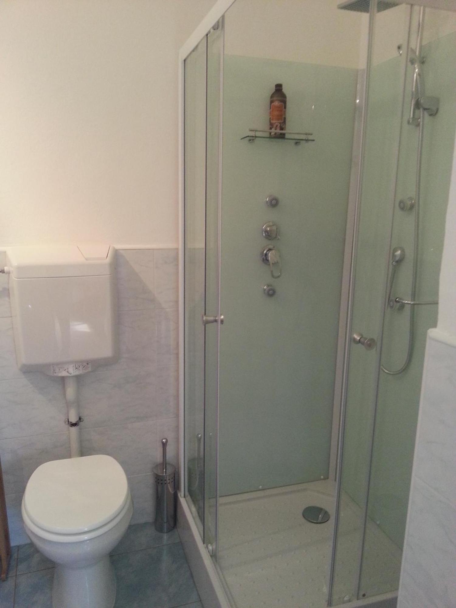 Gira Guest House Como Zimmer foto